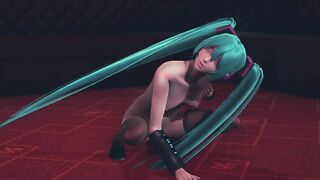 Miku rides a pink cock and gets an orgasm