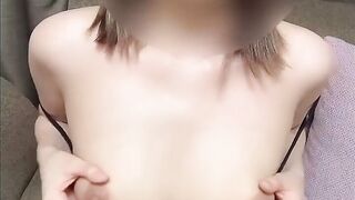 [Serious masturbation of a female student with back dirt] A masochist woman who dies just by crunchi
