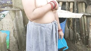 Indian bhabhi ki hot boobs aur