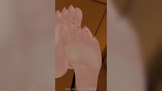 Rubbing Pussy and feet on your Face