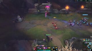 Jogando League Of Legends enquanto é fodida pelo namorado