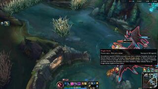 Jogando League Of Legends enquanto é fodida pelo namorado