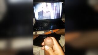 Masturbando Assistindo Porno