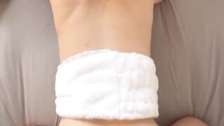 【コスプレハメ撮り】バックでガン突きされる変態うさちゃん♡エッチな自撮りも見て♡ハメ撮り♡