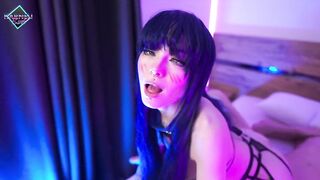 Hinata gave her holes for a hard fuck. Karneli Bandi