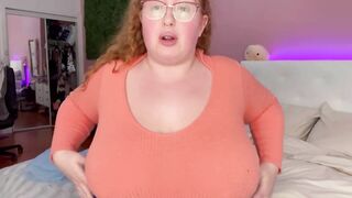 Impregnated by Alien Cum, Fat Girl Gains Weight, becomes Pregnant and Lays Alien Eggs via Orgasm